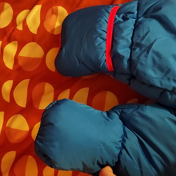 Free Country 24M Snowsuit w/ Feet & Hand Covers Optional NWT - Picture 7 of 7